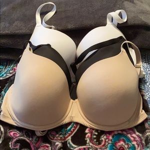 Victoria Secret PINK bra’s